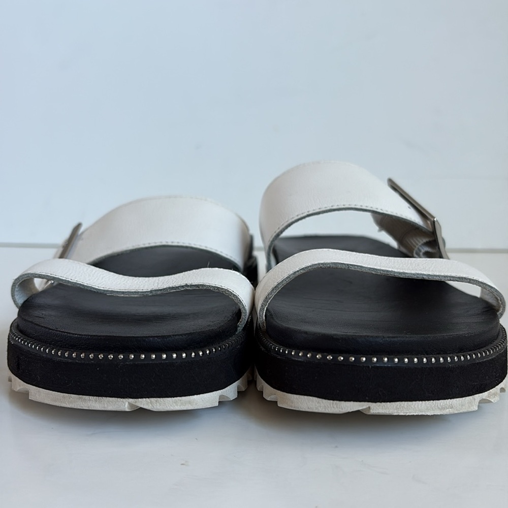 Sorel white Roaming Roaming Buckle Slides slide sandal slip on silver buckle - Picture 2 of 16